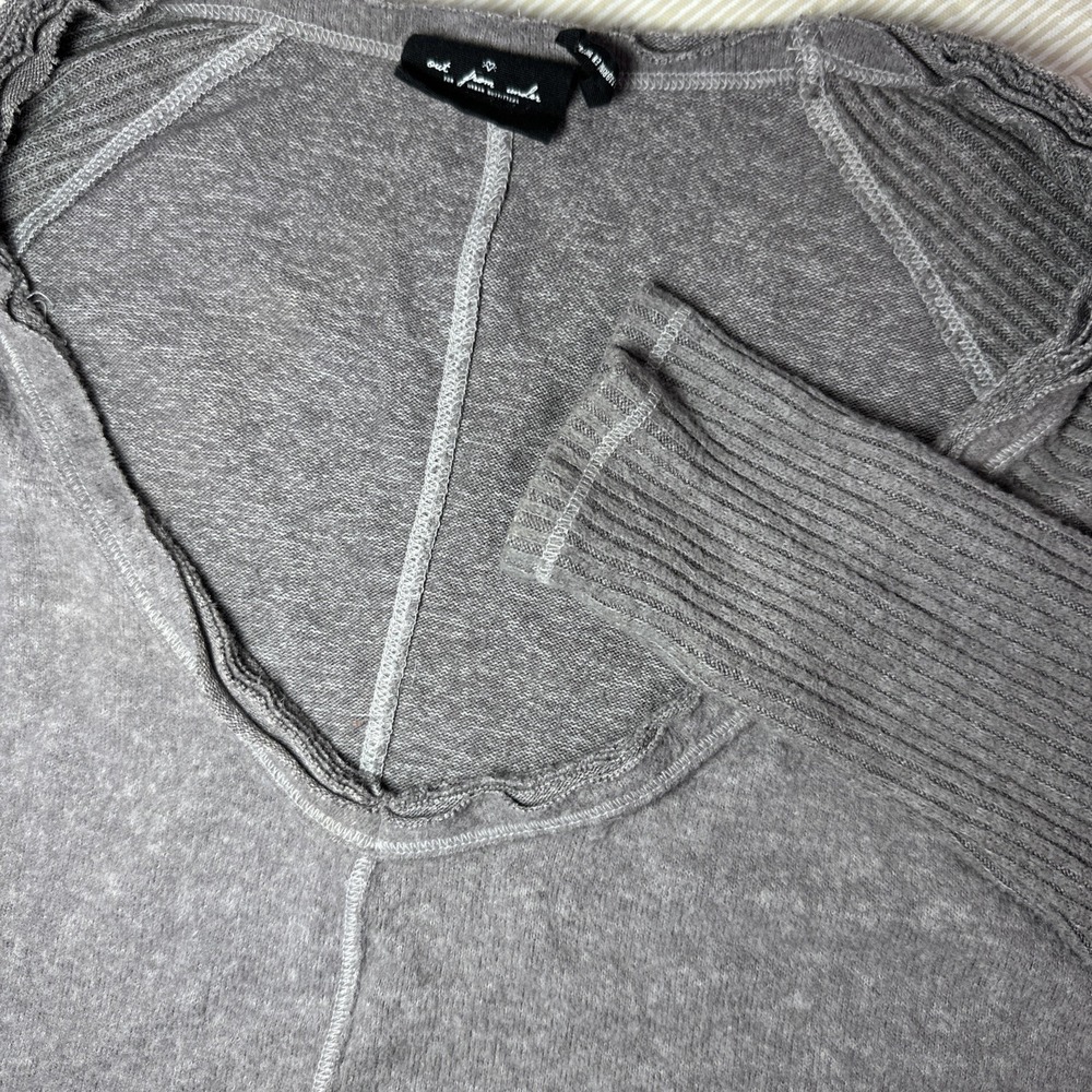 Urban Outfitters Out From Under Women's Small Long Sleeve V- Neck Crop Top Soft!